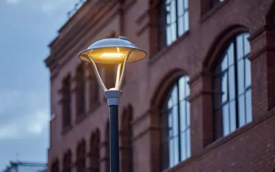 Schréder EXEDRA connects all luminaires fitted with a Zhaga and NEMA node in Bristol to save energy