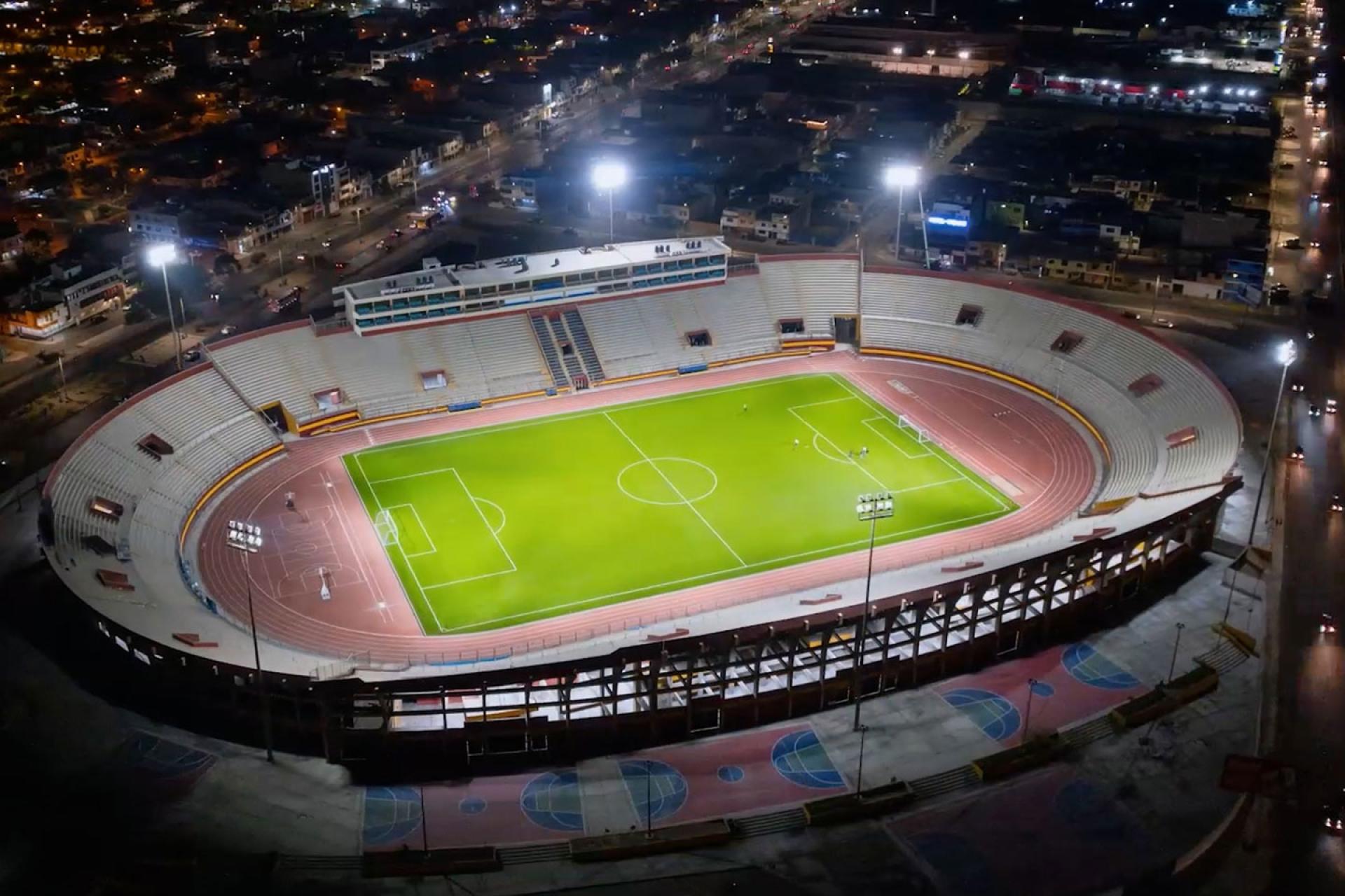 Schréder LED floodlights have improved the user experience at Centenario Manuel Rivera Sánchez Stadium while reducing operating costs